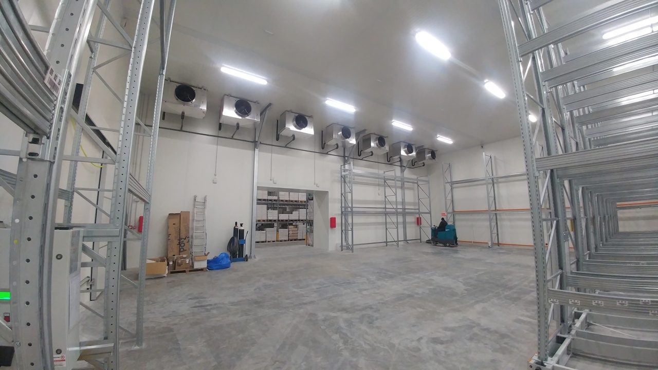 Magazzino frigorifero per conservazione prodotti deperibili